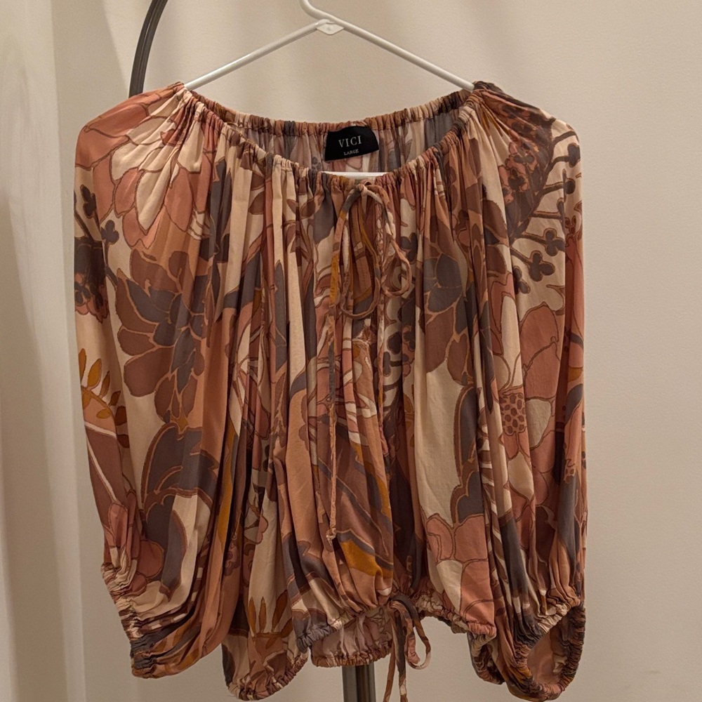 Vici Floral Blouse - Brown,tan,beige and gray.